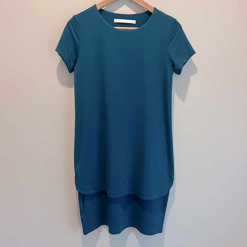 Teal short sleeve knit dress by Susana Monaco size SMALL